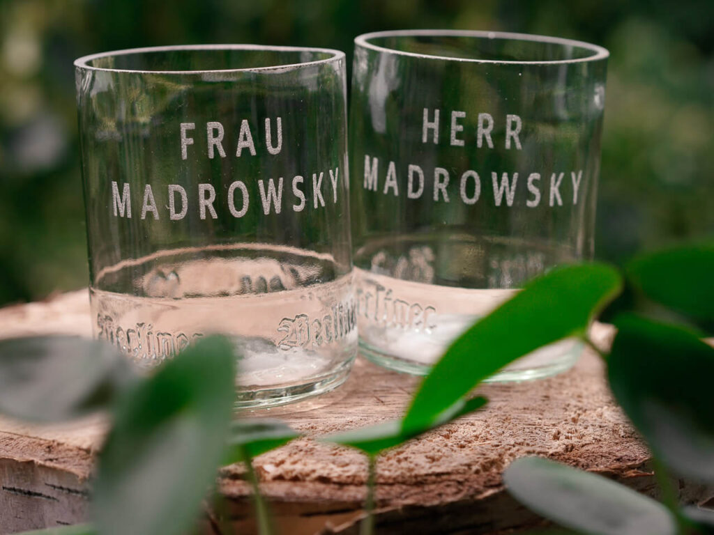 Bottleneck Gläser mit Gravur für Hochzeiten und private Events